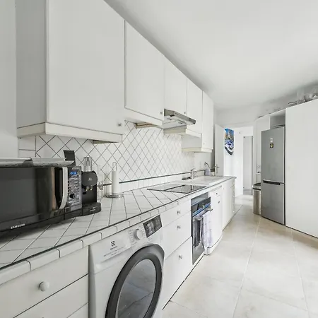 Coup De Coeur Parisienne Pres Du Parc Monceau By Weekome Apartment *